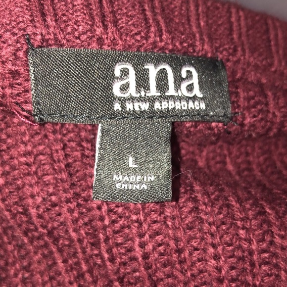 Cozy knitted burgundy Sweater laced up at hips Knitted sweater, long sleeve - Picture 9 of 11